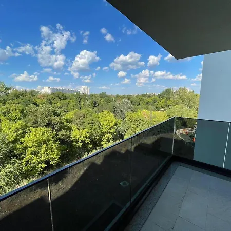Green Tam - Nature Heaven - Private Parking Bucharest Exterior photo